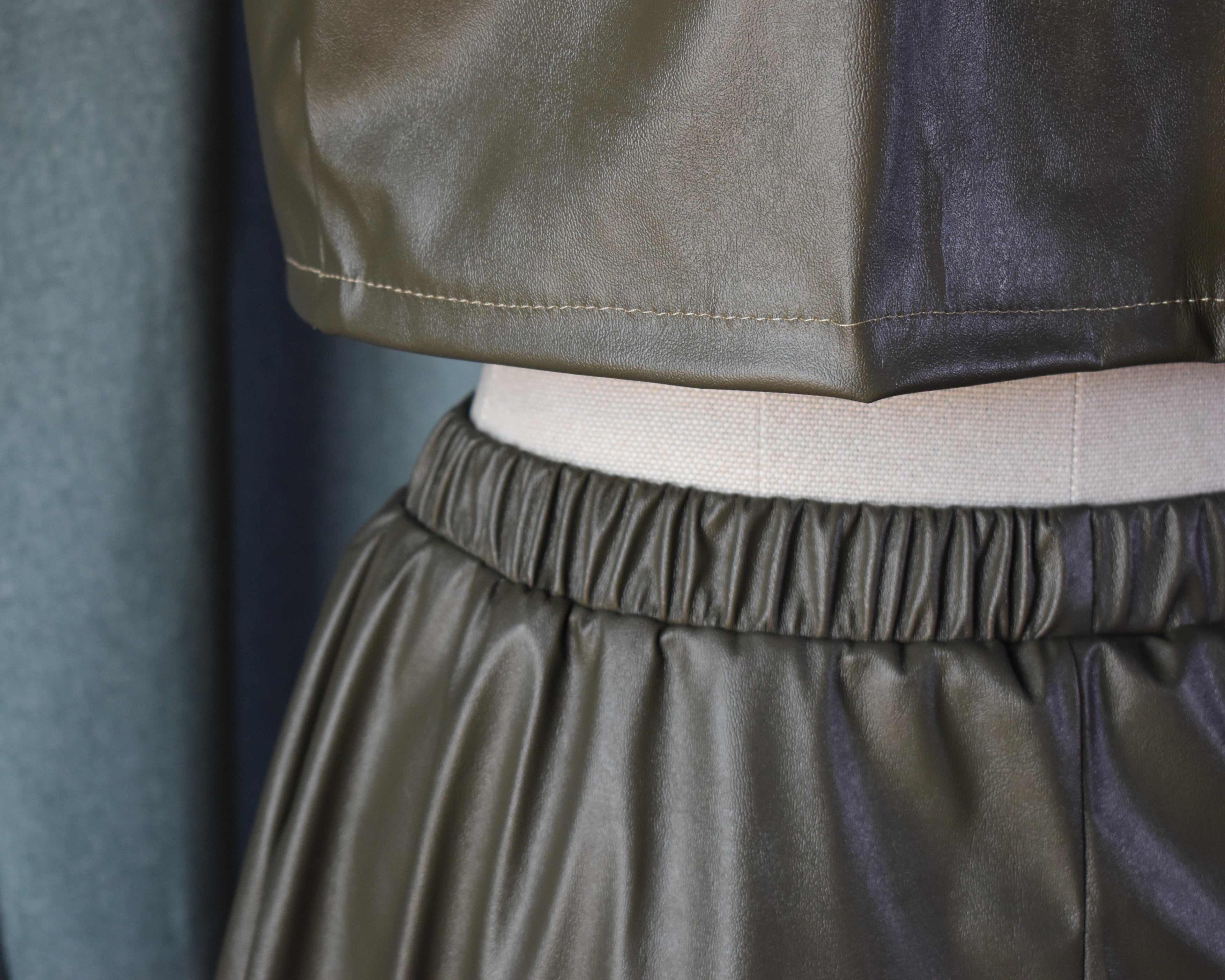 Entre carácter y movimiento: el conjunto a medida de Ana